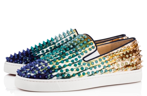 新年战靴你选什么？christianlouboutin红底鞋