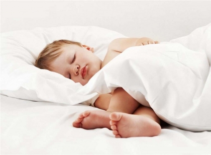 午休给幼童喂褪黑素助眠？幼童安全已成了全世界的难题