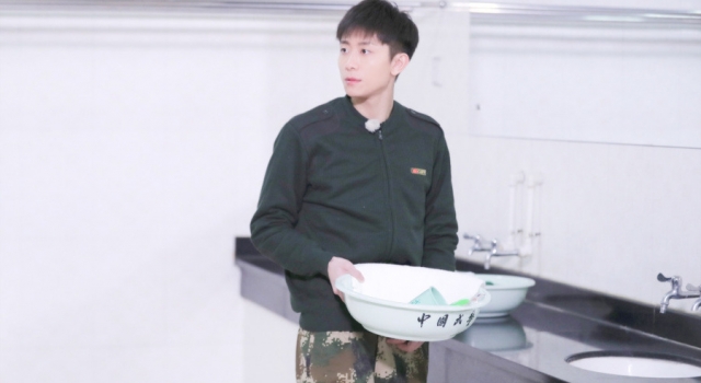 《高能》为调侃张一山不当道歉 网友：希望后期给力点
