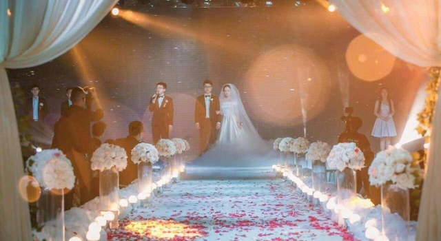 2018婚礼主持词大全 2018婚礼司仪全套主持词万能模板