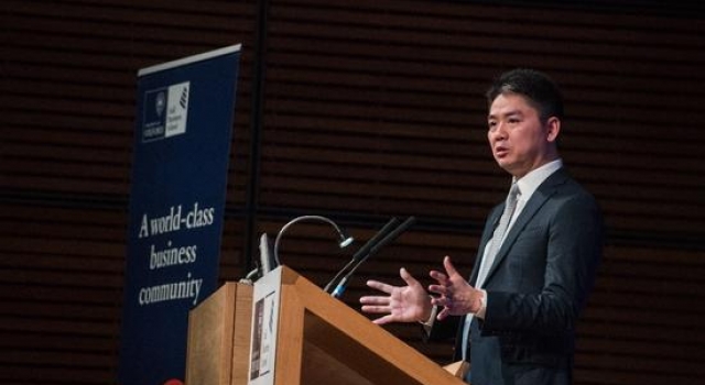 刘强东不知道怎么去成功 刘强东牛津大学演讲稿发人深省