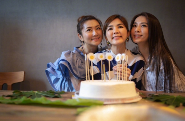 华研澄清Ella出走传闻 SHE永远不会解散