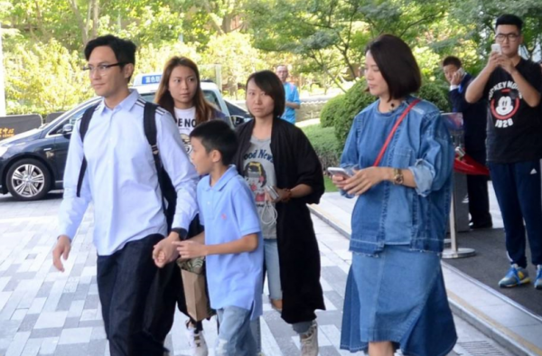 袁咏仪公审张智霖 丢三落四!不会给孩子做榜样!