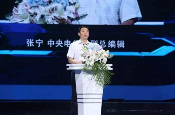 吴秀波在节目当中坦言工作繁忙，对儿子十分的愧疚