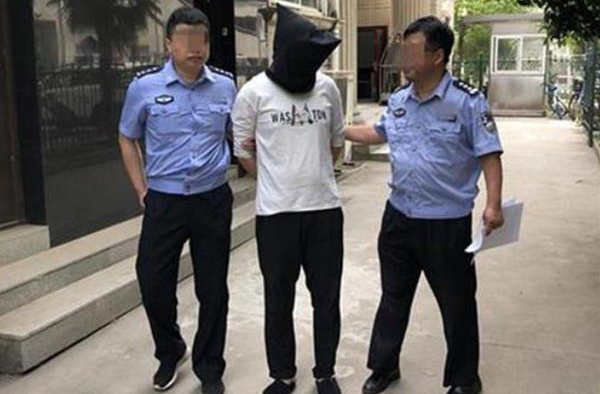 判黑中介为黑社会  17人被送上法庭为黑中介敲响警钟