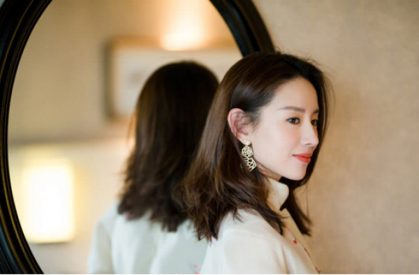 如懿传热播 董洁往事被揭 与潘粤明婚变是否后悔？