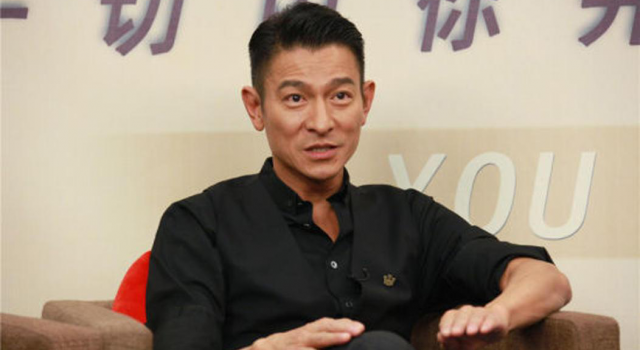 刘德华回应歌迷排队被袭击 称听到此消息心里很不舒服