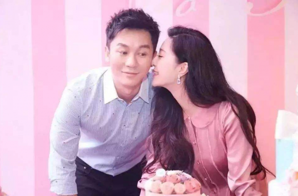 网友曝光李晨即将携新剧回归，近照曝光消瘦了不少