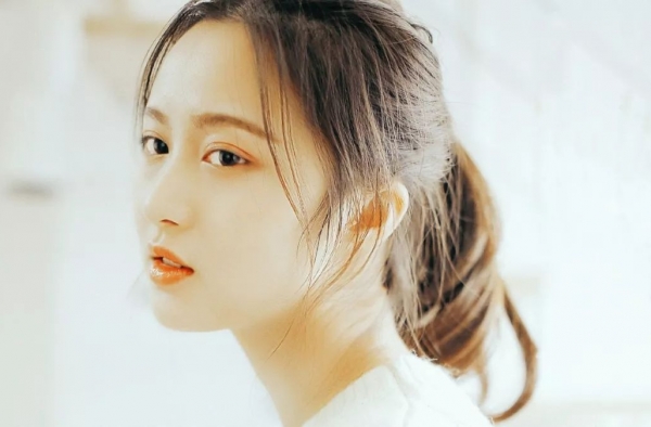 不想一直单身的男士们 请别无视女生的这些动作！