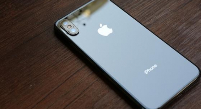 新iPhone曝美颜门 拍照自带美颜不真实遭到用户吐槽?！