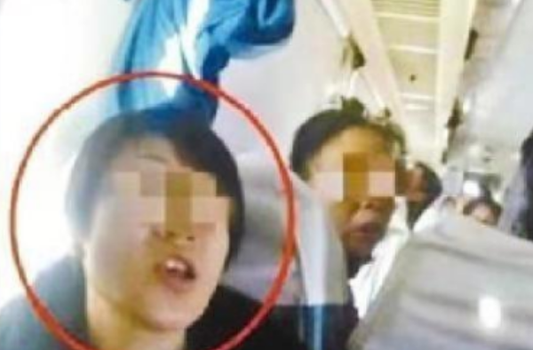 铁路霸座被拘怎么回事？首个因霸坐被刑拘的女乘客