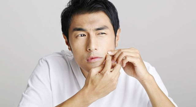 男士护肤遇到痘痘肌怎么办？用对方法痘痘肌也能变美肤