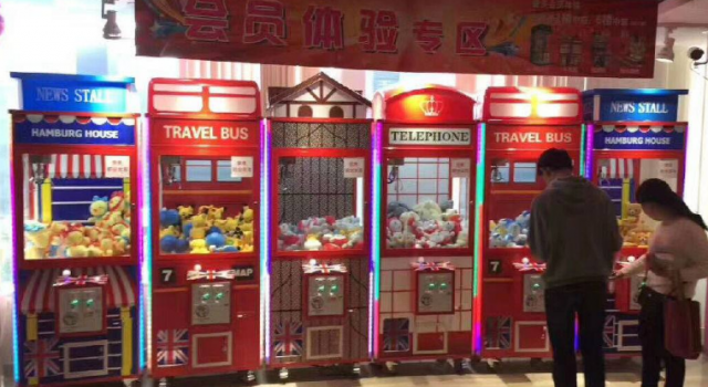 玩娃娃机走火入魔怎么回事？抓不到就动起了歪心思？