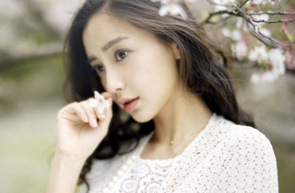 杨颖拍广告帮倒忙 广告词谁设计的？害baby好心办坏事