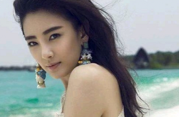 张雨绮张钱豪同游 新恋情曝光？前夫哥绿帽证实戴稳？
