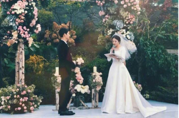 宋慧乔没删结婚照什么情况？双宋疑似离婚？太离谱了！