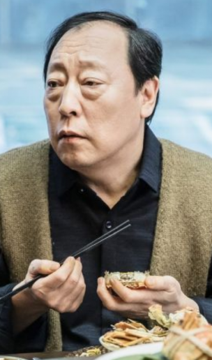 为苏大强流泪 都挺好大结局 没想到你是这样的爸爸！