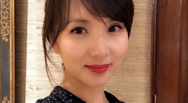 陈好三胎儿子曝光 怀抱小男孩 陈好早已儿女双全？