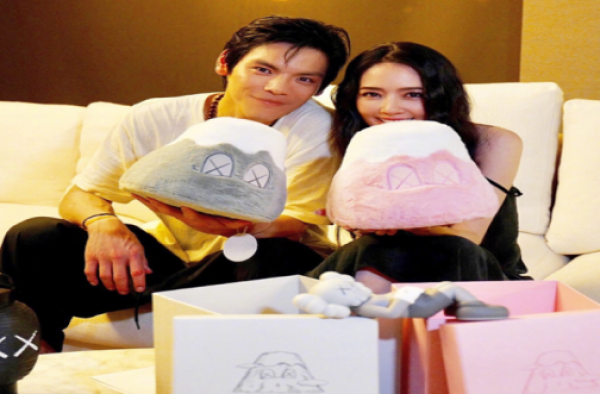 向佐今年将与郭碧婷完婚！被问到婚礼地点他竟这样回答