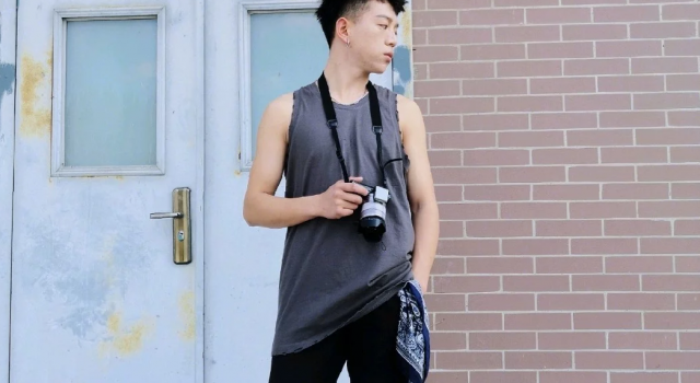 个性男生夏季穿搭 带给你最时尚的夏季服装搭配