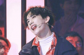 帅气洒脱锡纸烫 给你带来最飘逸时尚的发型体验