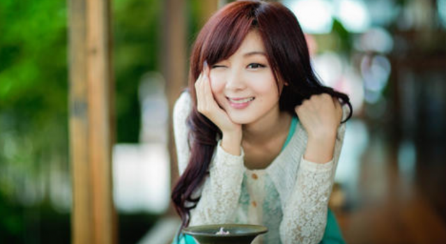千万不能找这四种人当女朋友  不然一定戴绿帽子