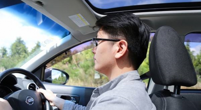 道路上的四大恶臭开车行为  占三个以上别开车