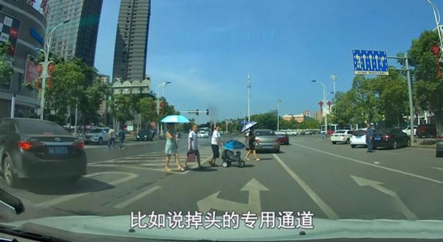 掉头要不要看红绿灯 学会这三方法 车到报废都不会违章