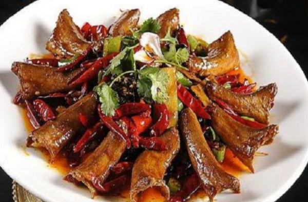 世界上排名前3的辣味食物 吃之前要签“生死状”！