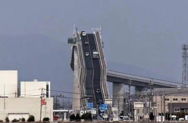 日本的江岛大桥危险吗 每次开车就像是在过山车