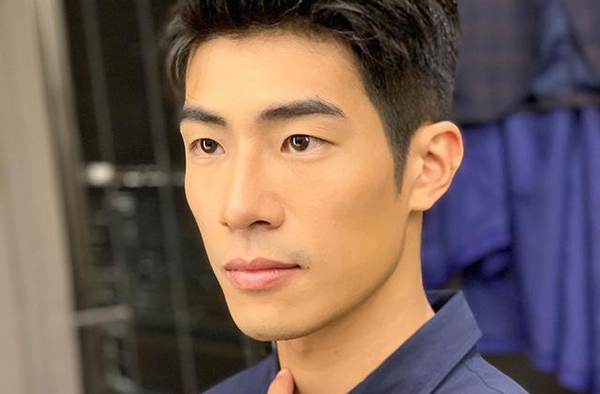 男生露额发型怎么留 这三款发型才会干净帅气