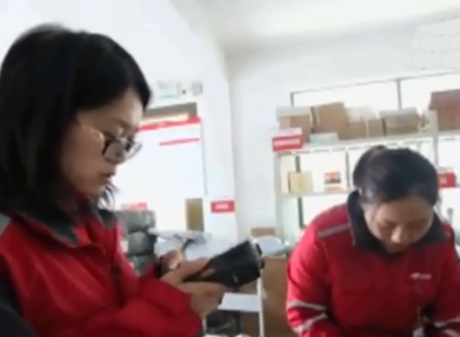 320万快递员送出630亿件快递 日复一日的辛勤付出