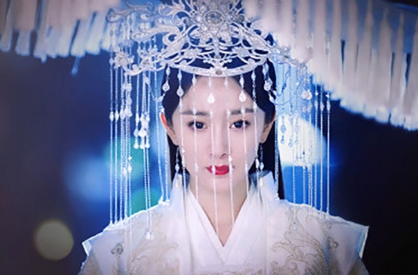 白浅大婚 白色嫁衣惊艳 网友：姑姑太美，想去抢亲