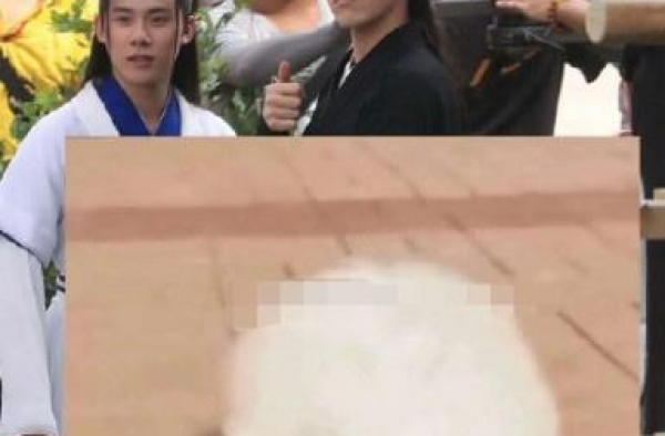 《皓衣行》曝光最新路透照 陈飞宇周奇同框对戏