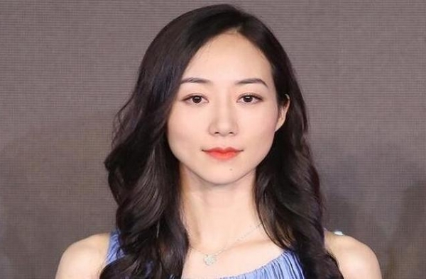 娱乐圈4条＂不成文＂的规定，不和韩雪比富，不和胡歌出演情侣