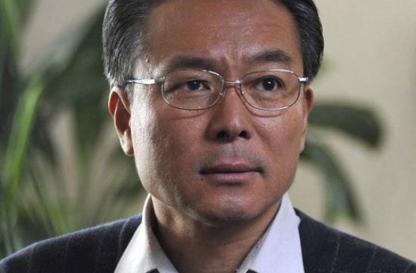 谢园病逝后出现乌龙事件，网友到他微博底下哀悼，没发现是重名人