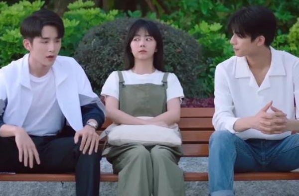 《以家人之名》小哥现实恋情被扒，女方签杨幂公司，疑为事业分手