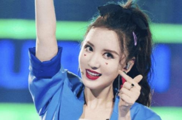 ＂我长大了你却还年轻＂，九年前扮母子，九年后演姐弟?