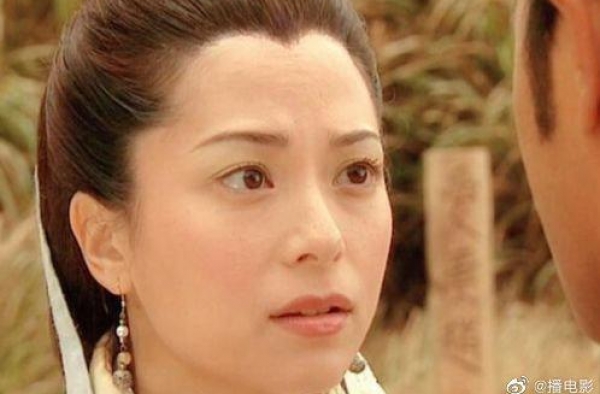 还记得《寻秦记》里的琴清吗？她现在长这样