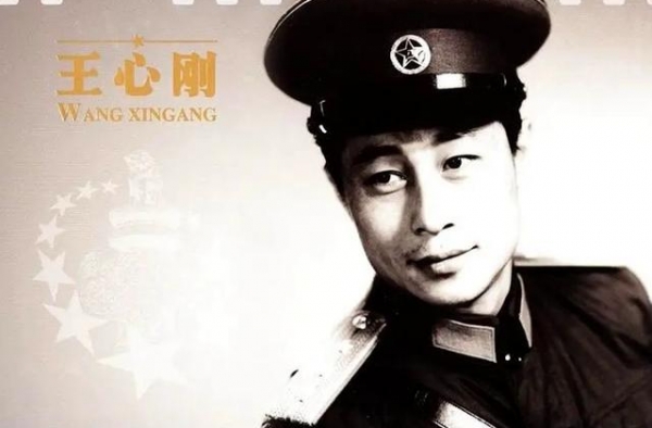 著名艺术家王心刚：青年英气，中年帅气，老年和气，岁月不败他