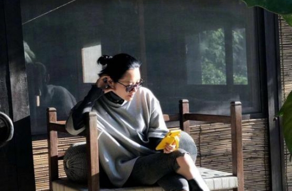 为什么51岁的许晴不婚不育，她终于承认：如果他没有死，我可以