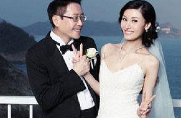 日本最痴情富豪，痴恋中国女神30年，55岁终于抱得美人归
