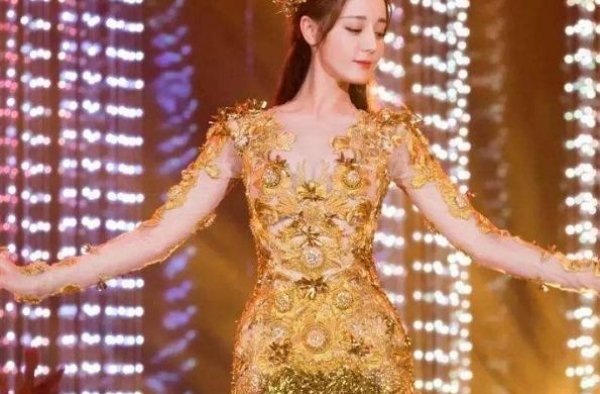 真正端水大师来了，金鹰节囊括半个娱乐圈，《浪姐》都拿奖
