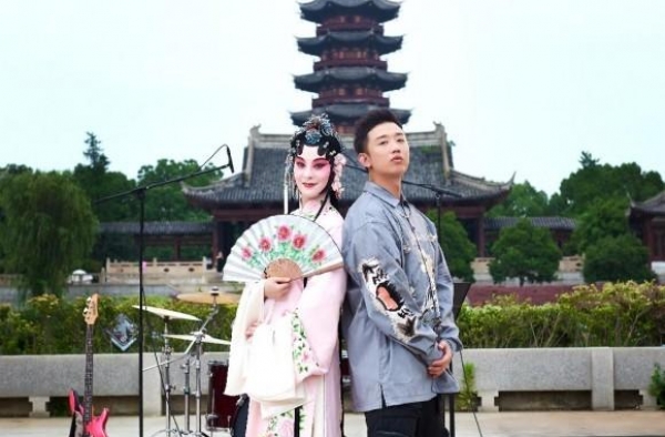 当《牡丹亭》遇上《沧海一声笑》，江南也有了“国潮”味儿