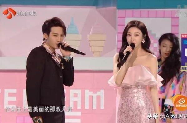 现在都流行这样的舞台合作吗？99晚会表演节目