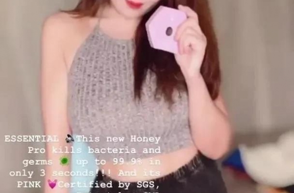 赌王葬礼上胖成球的何超盈，产后居然暴瘦？阿黛尔都震惊了吧？