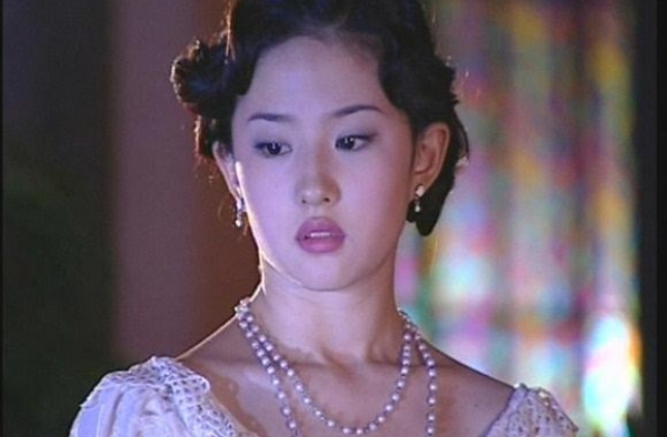 刘亦菲：最巅峰的时代，真的结束了
