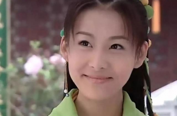 给导演塞安全裤，芒果台都救不了她…