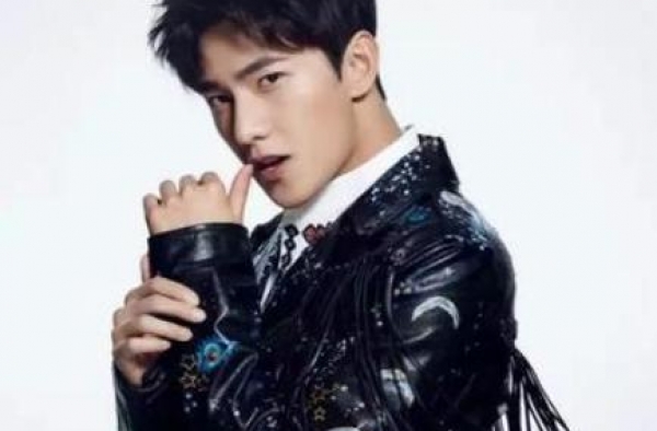 杨洋、迪丽热巴、易烊千玺、唐嫣、王凯、毛晓彤、秦昊、虞书欣