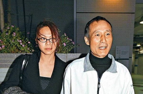 陈惠敏之女陈凤仪爆游恩杰隐私，网友挖出其一段“黑历史”